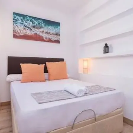 Sa7a-walking Distance To The And Old Town. Apartment